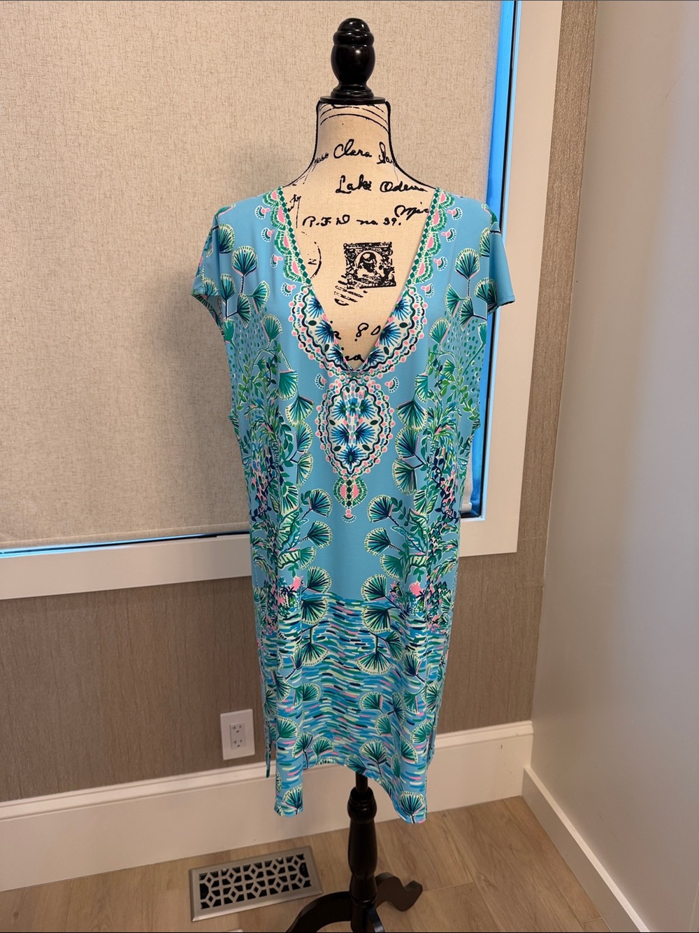 NWOT Lilly Pulitzer Turquoise Blue Floral V-Neck Swim Coverup